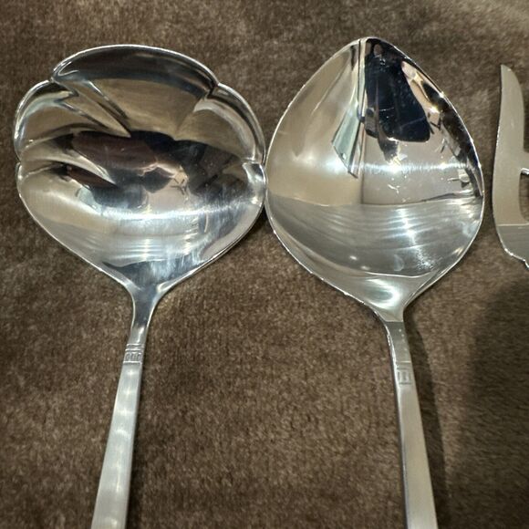 7pc Serving Set Fork Casserole Pierced Oneida Community VINLAND Stainless - Picture 3 of 10